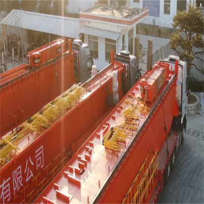 三臺(tái)多功能天車陸續(xù)發(fā)車中...